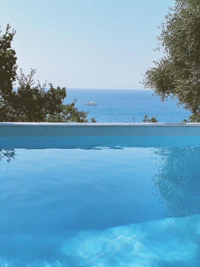 La Casa Del Nespolo Bed & Breakfast Capo d'Orlando Exterior photo