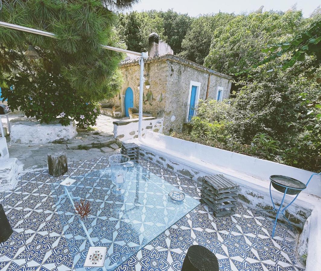 La Casa Del Nespolo Bed & Breakfast Capo d'Orlando Exterior photo