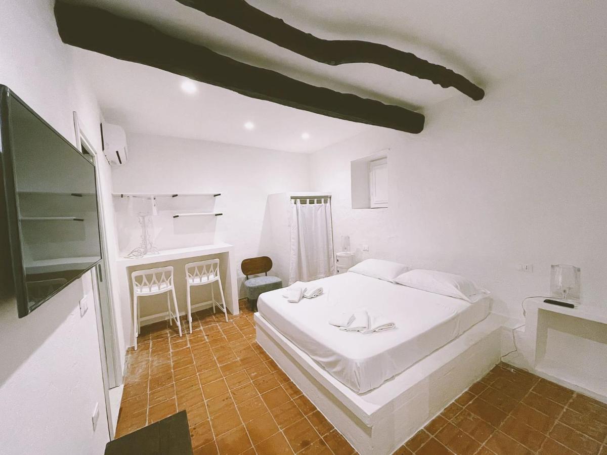 La Casa Del Nespolo Bed & Breakfast Capo d'Orlando Exterior photo